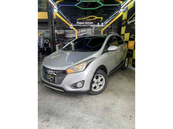 HYUNDAI HB20X 1.6 16V STYLE FLEX 4P AUTOMÁTICO HYUNDAI HB20X 1.6 16V STYLE FLEX 4P AUTOMÁTICO